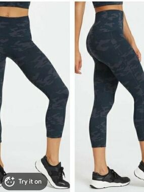 Spanx Women's Black Camo Cropped Lamn Leggings L Shaping Seamless